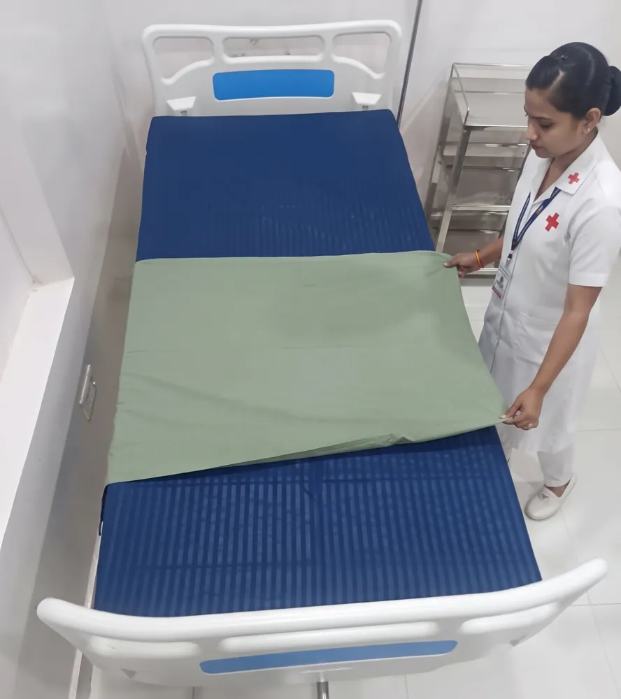 GoldenGown-Hospital-Draw-Sheets-Custom-Durable